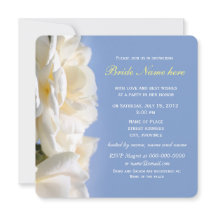 doucheuitnodigingen met witte rozenbloem