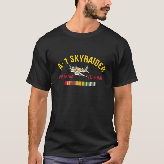 Douglas a 1 Skyraider Vietnam Veteran a 1e skyraid T-shirt (Voorkant)