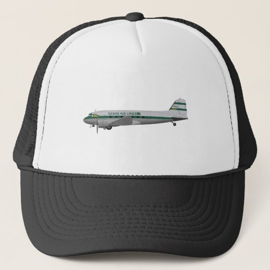 Douglas DC-3 Ozark Airlines Trucker Pet (Voorkant)