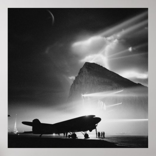Douglas DC-3 van BOAC te Gibraltar (c1940) Poster (Voorkant)