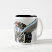 Douglas DC-3 Vliegtuig. propeller Tweekleurige Koffiemok (Voorkant rechts)