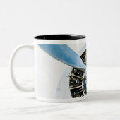 Douglas DC-3 Vliegtuig. propeller Tweekleurige Koffiemok (Links)