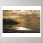 Douglas Dog Walker bij Sunrise Poster (Voorkant)