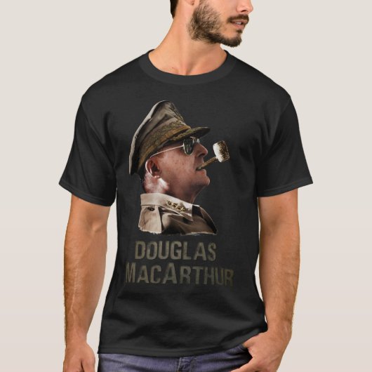 Douglas Macarthur, 1944 Colorized Art Gift Hwe T-shirt (Voorkant)