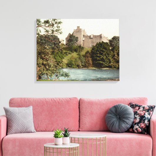 Doune Castle, Stirling, Schotland canvas print (Insitu (Woonkamer))