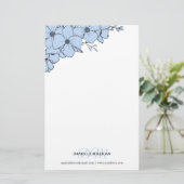 Dove Blue Bloemen Naam Monogram Website Briefpapier (Staand voorkant)