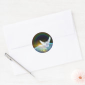 Dove of Peace Heilige Geest over Aarde met Regenbo Ronde Sticker (Envelop)