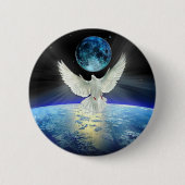 Dove of Peace over Earth from Space Ronde Button 5,7 Cm (Voorkant)
