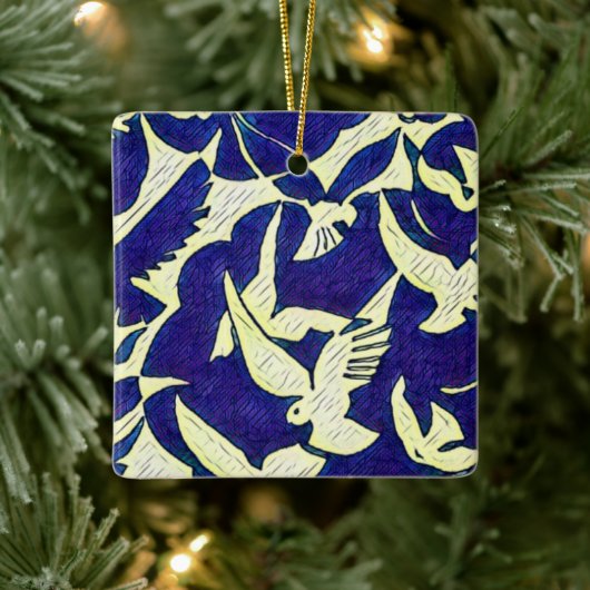 Doven in vlucht keramisch ornament (Boom)