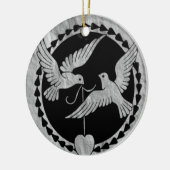 Doven op geborsteld metaal keramisch ornament (Links)