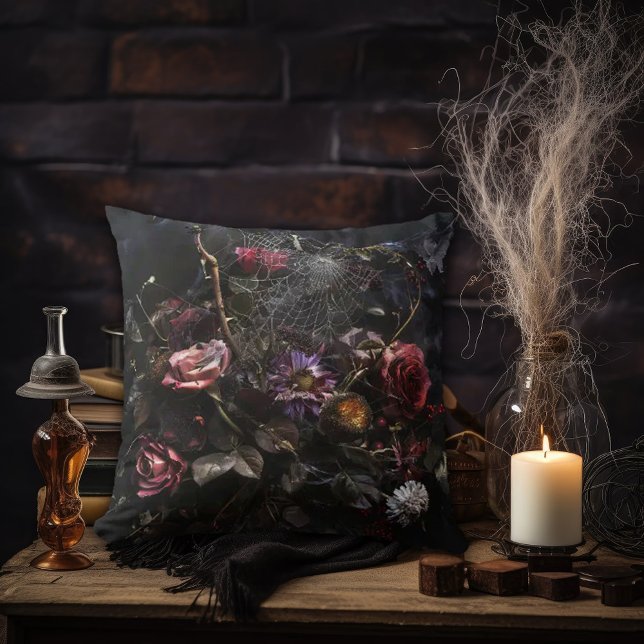 Dovende Bloemen met Spinnenweb Kussen (Creator heeft geüpload)