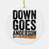 DOWN GOES ANDERSON GRAPPIG HONKBALGESCHENK ANDERSO KERAMISCH ORNAMENT (Achterkant)