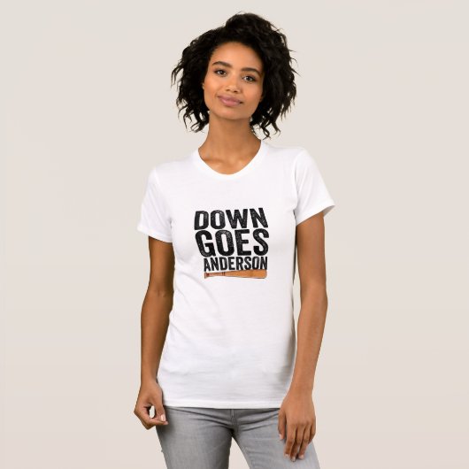 DOWN GOES ANDERSON GRAPPIG HONKBALGESCHENK ANDERSO T-SHIRT (Voorkant volledig)