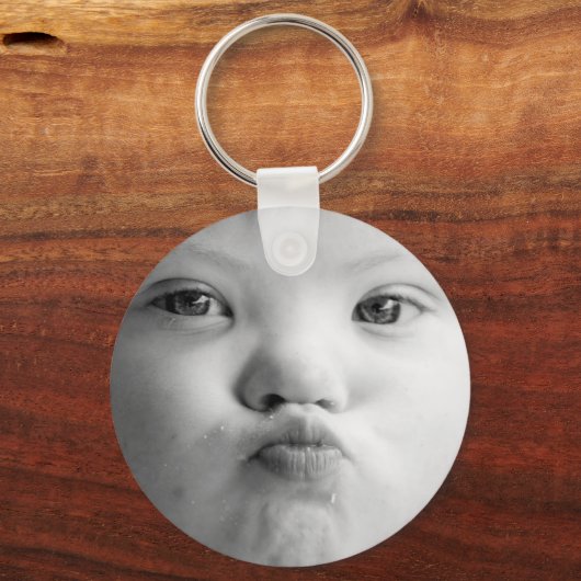 Down's Syndrome Kiss Sleutelhanger (Voorkant)