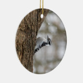 Downy Woodpecker | Keramisch Ornament (Rechts)