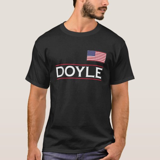 DOYLE gepersonaliseerde naam grappig verjaardagsca T-shirt (Voorkant)