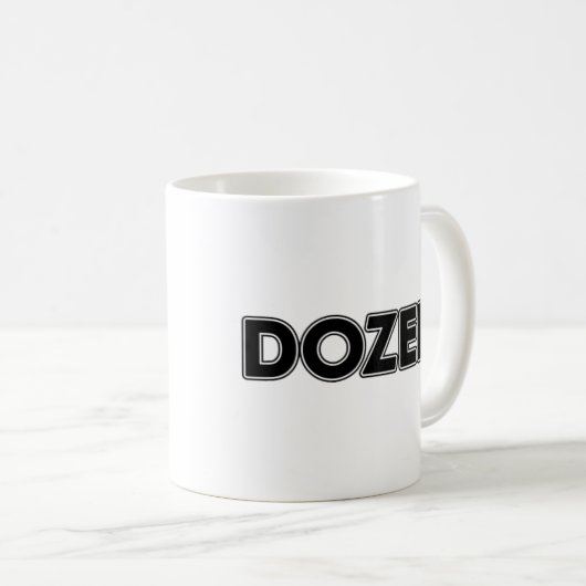 Dozer™ Logo Mok (Voorkant rechts)