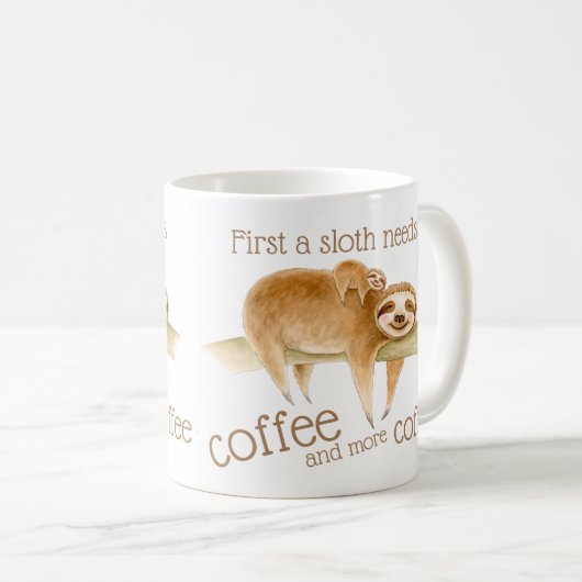 Dozing luiaard en schattige baby heeft koffie slog koffiemok (Voorkant rechts)