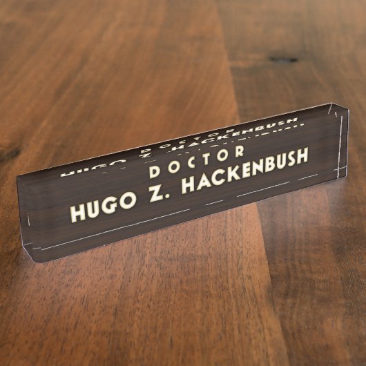 Dr. Hackenbush Desk Naambordje (Zijkant)