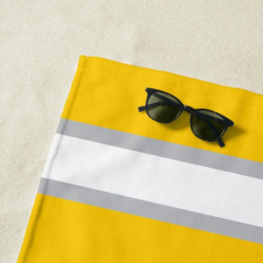 Dr. Seuss ABC: Letter E - White | Jouw namen toevo Strandlaken (In situ)