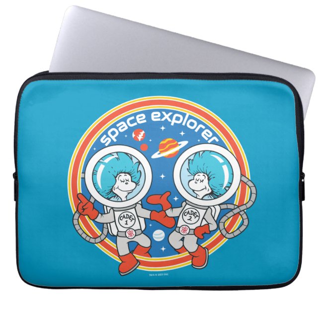 Dr. Seuss | Cadet Een Cadet Twee Ruimteverkenner Laptop Sleeve (Voorkant)