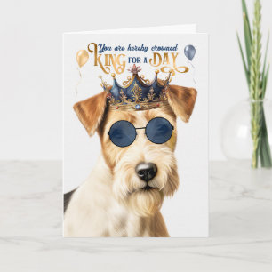 Draad Fox Terrier Koning voor een Dag Grappige Ver Kaart