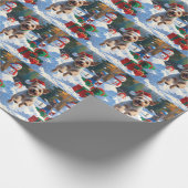 Draad Fox Terrier loopt door sneeuw met Kerstmuts Cadeaupapier (Hoek)