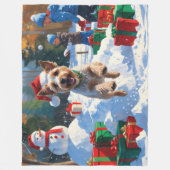 Draad Fox Terrier loopt door sneeuw met Kerstmuts Fleece Deken (Voorkant)