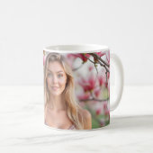 Draadloze elegantie in de lente koffiemok (Voorkant rechts)