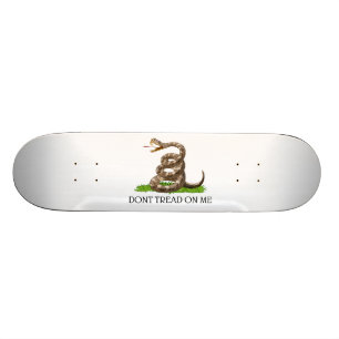 Draag me niet op de Amerikaanse Gadsden Revolution Skateboard