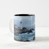 Draagse vuurtoren op zonsopgang tweekleurige koffiemok (Voorkant links)