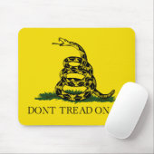 Draai me niet op Gadsden vlag Muismat (Met muis)