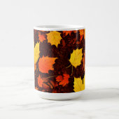 Draaiende herfstbladeren monogram koffiemok (Center)