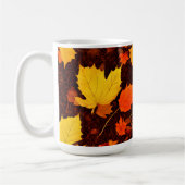 Draaiende herfstbladeren monogram koffiemok (Links)