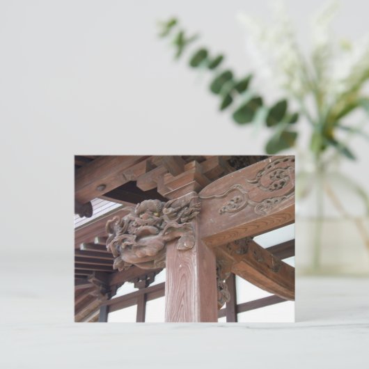 Draak in het houtwerk briefkaart (Staand voorkant)