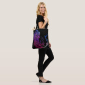 Draak uit liefde tote bag (Op model)