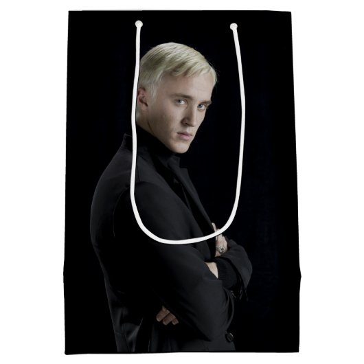 Draco Malfoy Arms Crossed Medium Cadeauzakje (Achterkant)