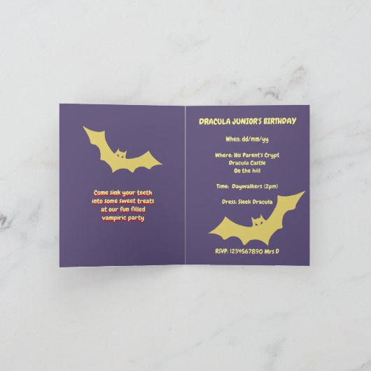 Dracula Junior - Gevouwen Uitnodiging (Binnen)