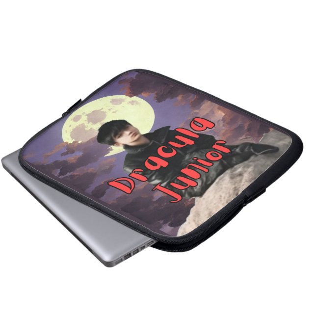 Dracula Junior - Laptop Sleeve (Voorkant onderkant)