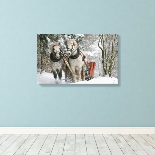 Draft Horses Pulling Sleigh Canvas Afdruk (Insitu (Houten vloer))
