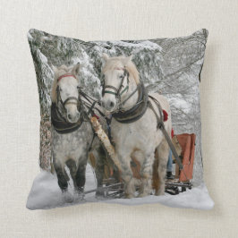 Draft Horses Pulling Sleigh Kussen