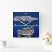 DRAGER VAN NUCLEAIR VLIEGTUIG IN DE VS VIERKANTE KLOK (Huis)