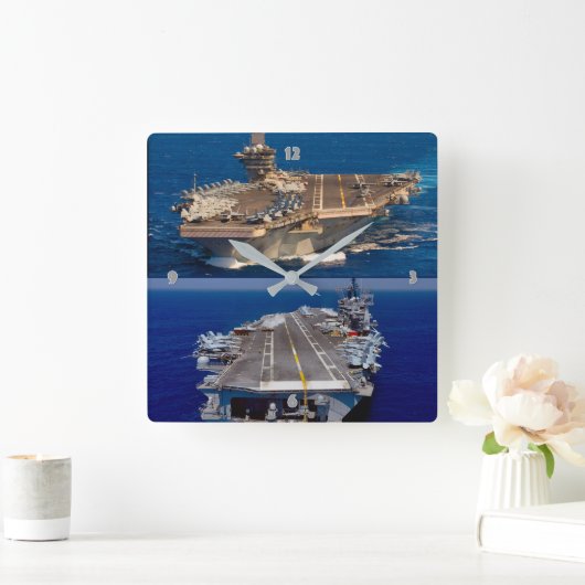 DRAGER VAN NUCLEAIR VLIEGTUIG IN DE VS VIERKANTE KLOK (Huis)