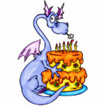 Dragon en Birthday Cake Staand Fotobeeldje<br><div class="desc">Dragon en Birthday Cake - Onze drakenuitrusting omvat shirten,  mokken,  canvas tassen,  iPad-afdekkingen,  iPhoneafdekkingen,  iPod-afdekkingen,  sieraden en nog veel meer. Elke draak heeft zijn of haar eigen unieke persoonlijkheid en kan met een naam of een persoonlijk citaat of een bericht worden aangepast.</div>
