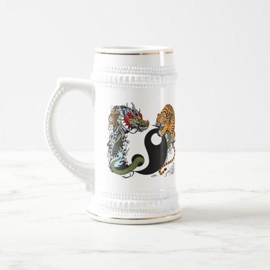 dragon en tijger yin yang symbool bier stein bierpul (Links)