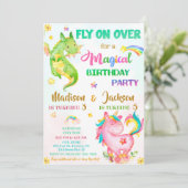 Dragon en unicorn verjaardagsuitnodiging kaart (Staand voorkant)