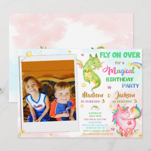 Dragon en unicorn verjaardagsuitnodiging kaart (Voorkant / Achterkant)