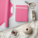 Dragon Fruit Roze Effen Kleur Cadeaupapier<br><div class="desc">Effen kleur inpakpapier in een enorme verscheidenheid aan kleuren voor al uw bruiloft en douche geschenken. De kleuren voor 2025 zijn donker en vet en dit is wat je vindt in mijn nieuwste design met kleurnamen van verschillende ontwerpbedrijven.</div>