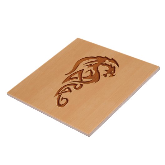 Dragon gegraveerd op houteffect tegeltje (Zijkant)