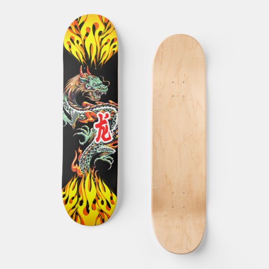 Dragon Skateboard met Flames (Voorkant)